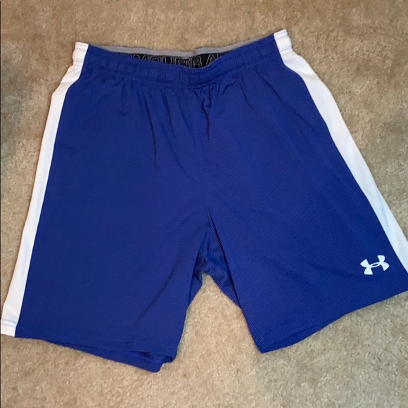 Under Armour Other - Men’s UNDER ARMOUR fitted heat gear shorts!